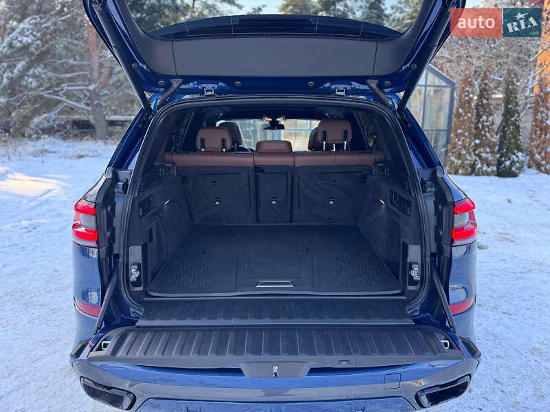 Внедорожник / Кроссовер BMW X5 2022 в Киеве