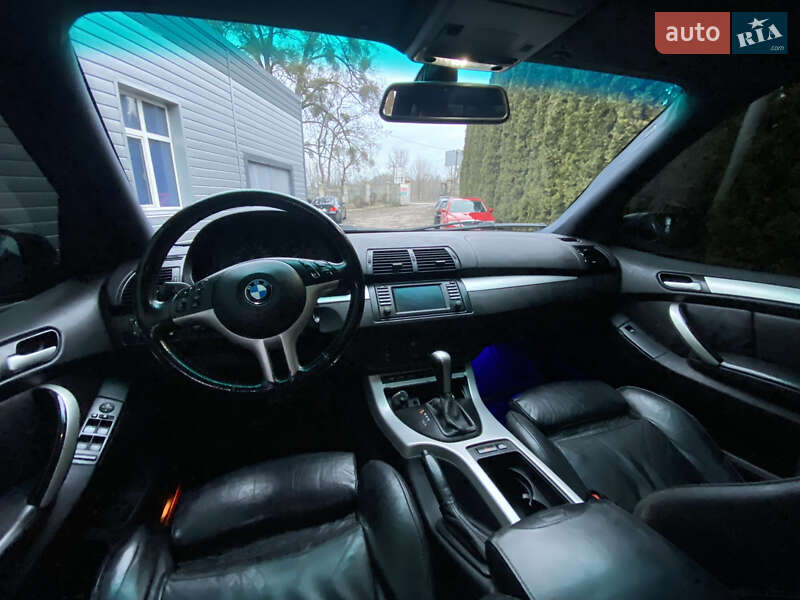 Внедорожник / Кроссовер BMW X5 2002 в Ровно