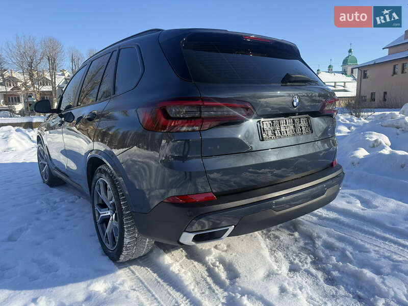 Внедорожник / Кроссовер BMW X5 2022 в Львове