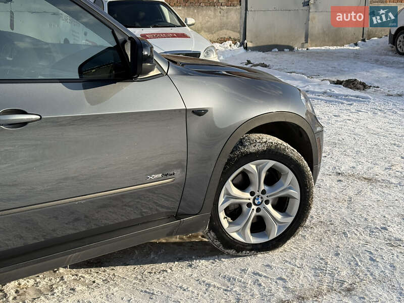 Внедорожник / Кроссовер BMW X5 2010 в Хмельницком