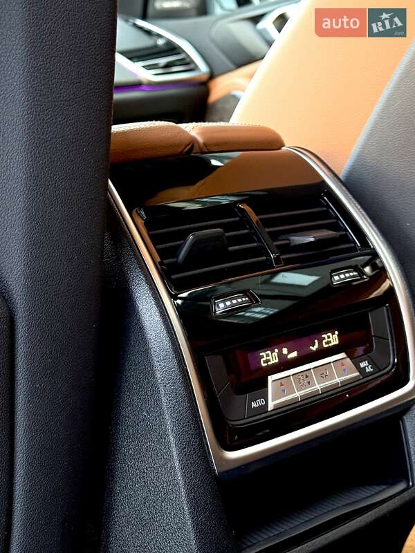 Внедорожник / Кроссовер BMW X5 2019 в Черновцах