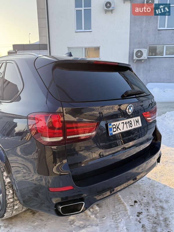 Внедорожник / Кроссовер BMW X5 2015 в Ровно