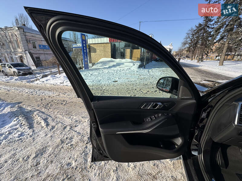 Внедорожник / Кроссовер BMW X5 2023 в Запорожье