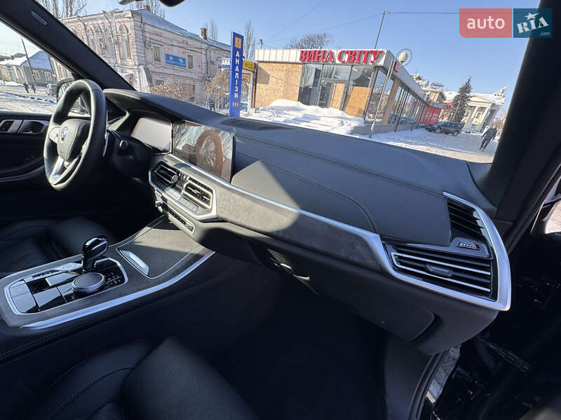 Внедорожник / Кроссовер BMW X5 2023 в Запорожье