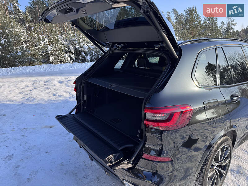 Внедорожник / Кроссовер BMW X5 2018 в Ровно