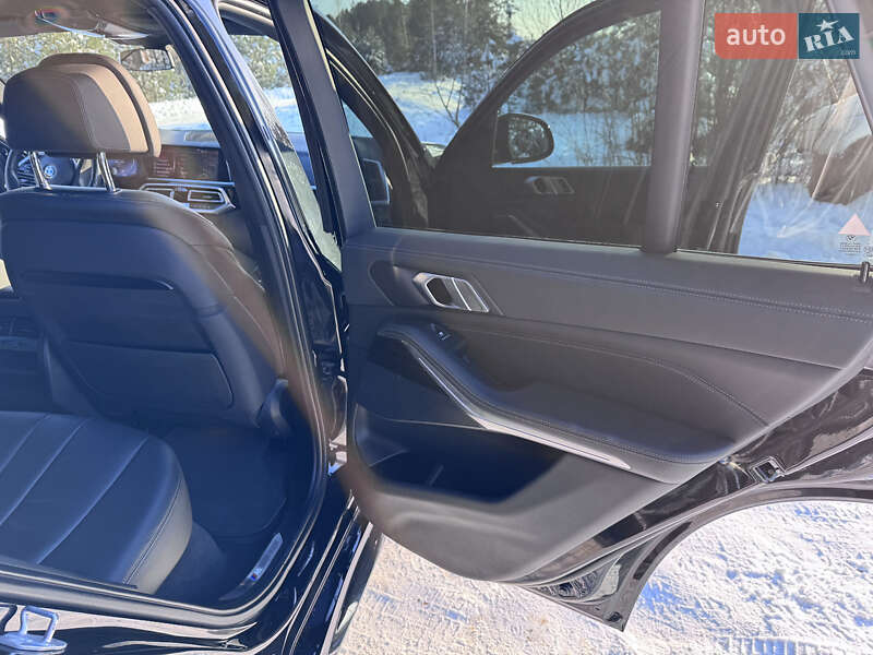 Внедорожник / Кроссовер BMW X5 2018 в Ровно