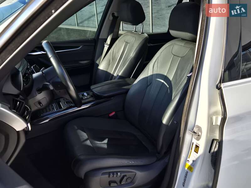 Внедорожник / Кроссовер BMW X5 2016 в Киеве