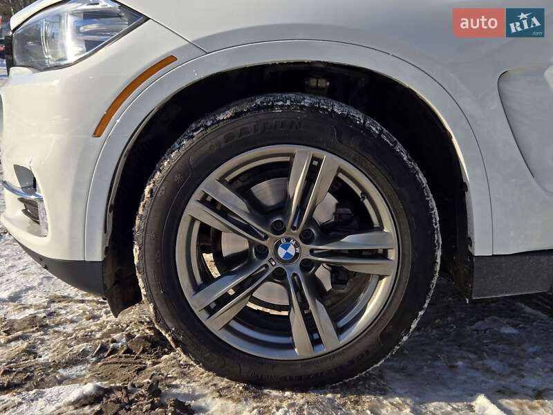 Внедорожник / Кроссовер BMW X5 2016 в Киеве