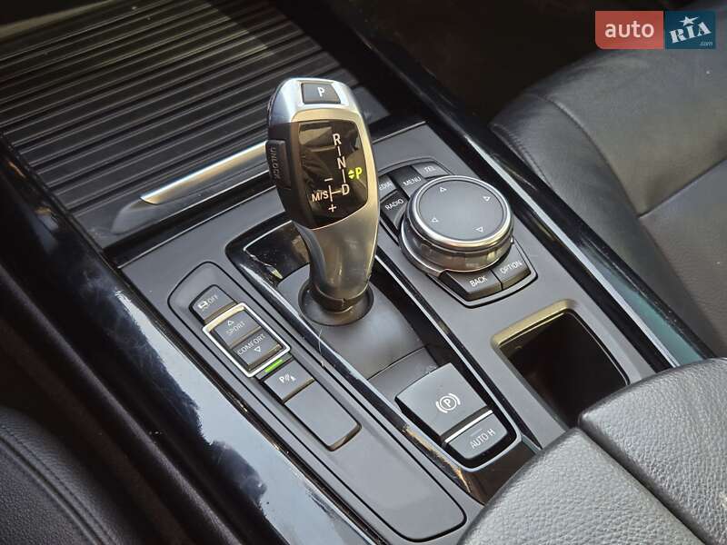 Внедорожник / Кроссовер BMW X5 2016 в Киеве