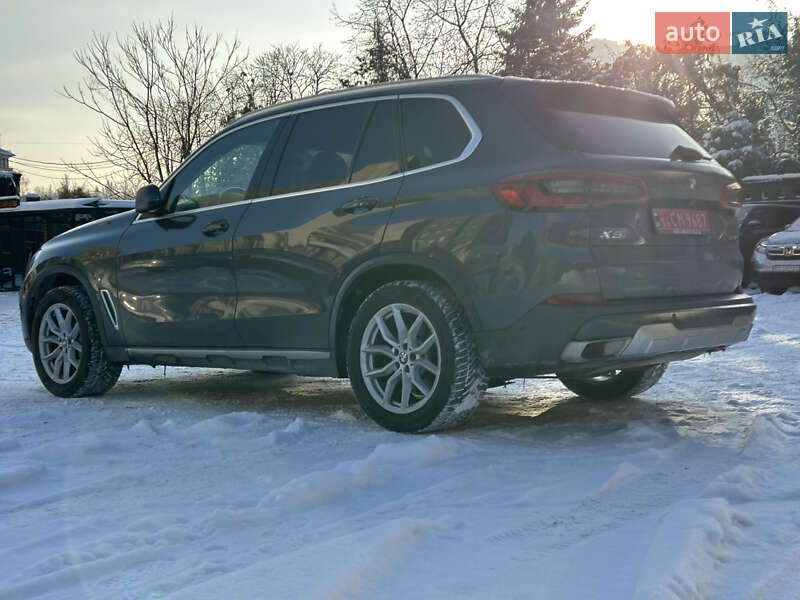 Внедорожник / Кроссовер BMW X5 2019 в Киеве