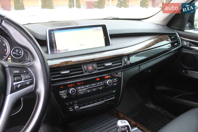 Внедорожник / Кроссовер BMW X5 2015 в Днепре