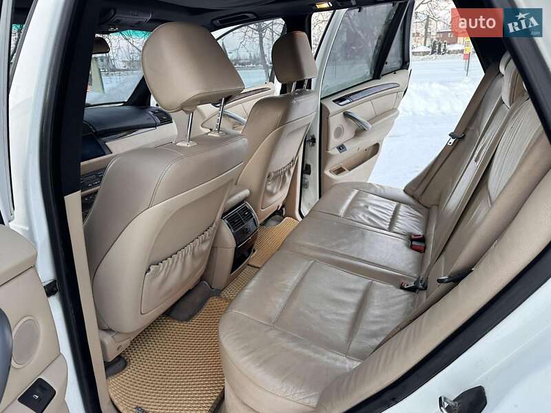 Внедорожник / Кроссовер BMW X5 2004 в Чорткове