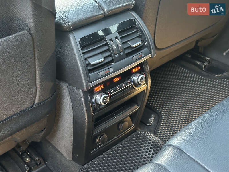 Внедорожник / Кроссовер BMW X5 2017 в Киеве