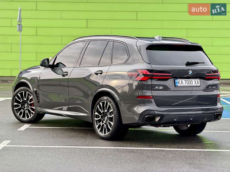 Внедорожник / Кроссовер BMW X5 2024 в Киеве
