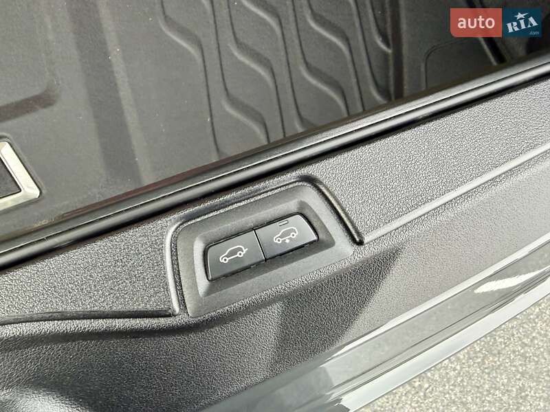 Внедорожник / Кроссовер BMW X5 2024 в Киеве