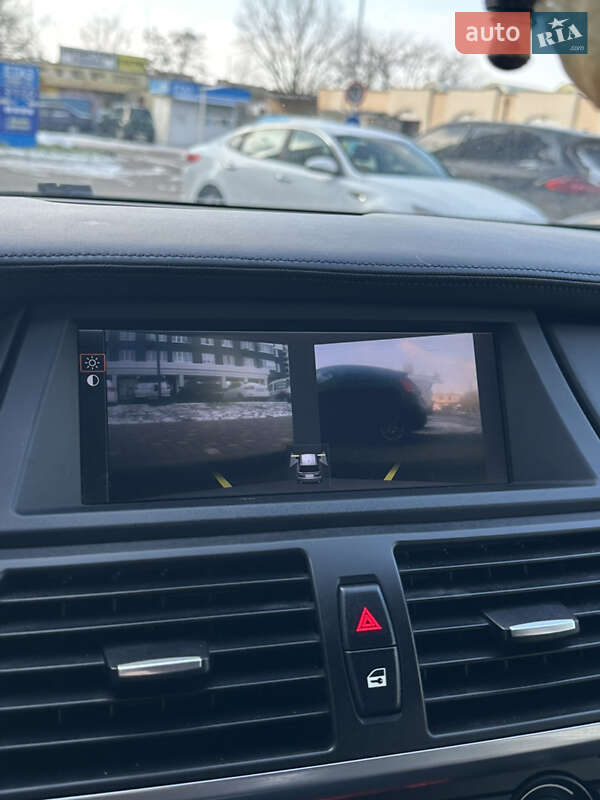 Внедорожник / Кроссовер BMW X5 2010 в Южноукраинске