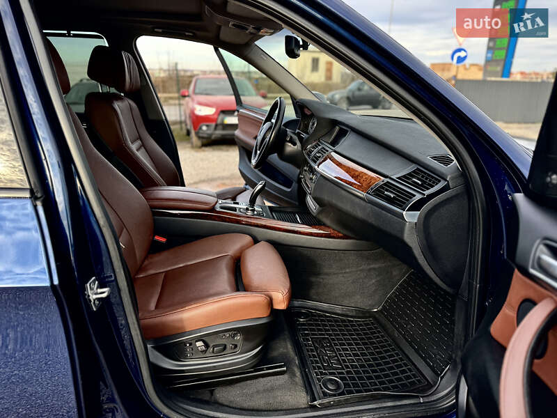 Внедорожник / Кроссовер BMW X5 2012 в Тернополе