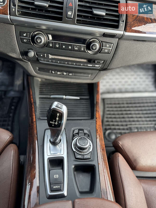 Внедорожник / Кроссовер BMW X5 2012 в Тернополе