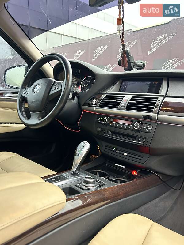Внедорожник / Кроссовер BMW X5 2011 в Сумах