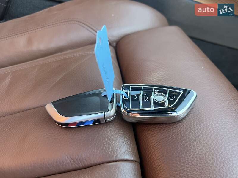 Внедорожник / Кроссовер BMW X5 2014 в Ровно