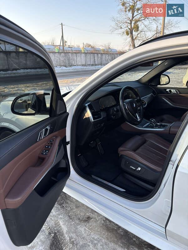 Внедорожник / Кроссовер BMW X5 2021 в Мукачево