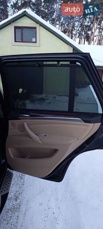 Внедорожник / Кроссовер BMW X5 2012 в Дубно