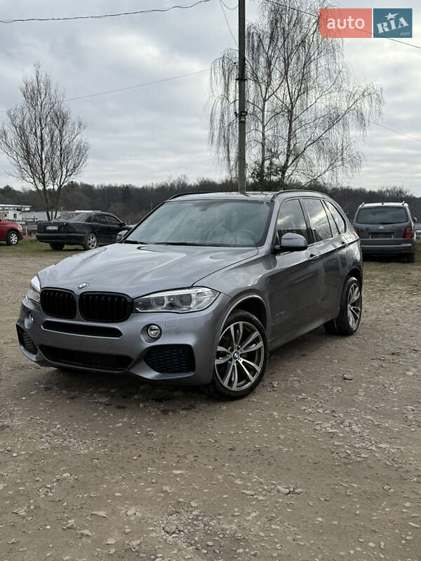Внедорожник / Кроссовер BMW X5 2017 в Новояворовске