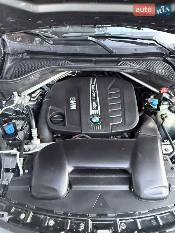 Внедорожник / Кроссовер BMW X5 2017 в Новояворовске