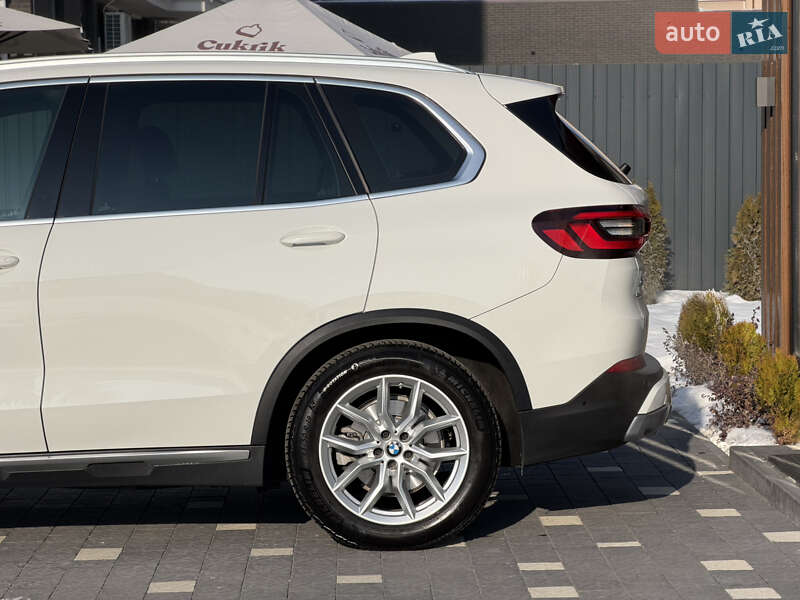 Внедорожник / Кроссовер BMW X5 2023 в Ужгороде