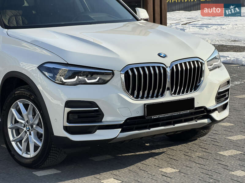 Внедорожник / Кроссовер BMW X5 2023 в Ужгороде