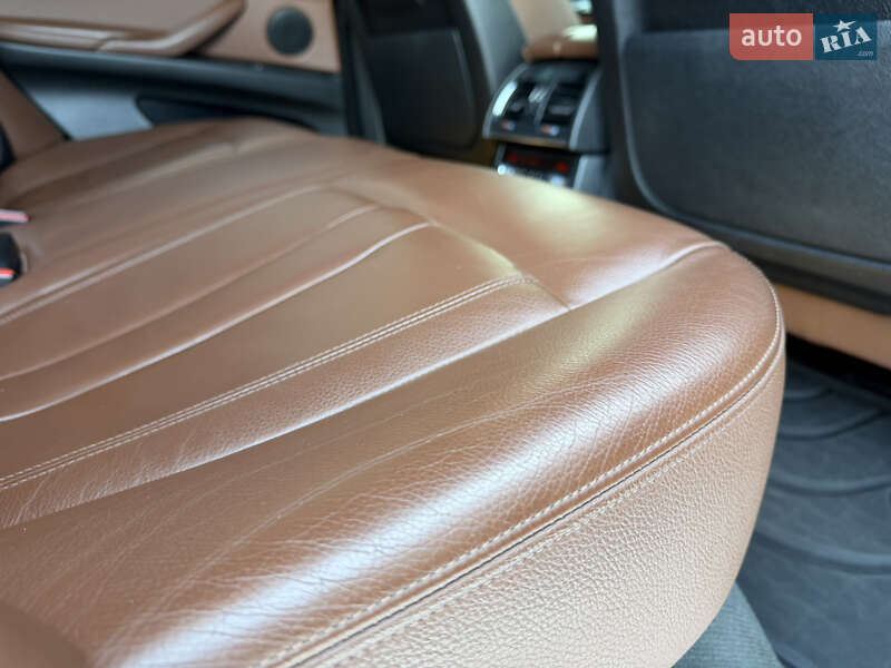 Внедорожник / Кроссовер BMW X5 2015 в Киеве