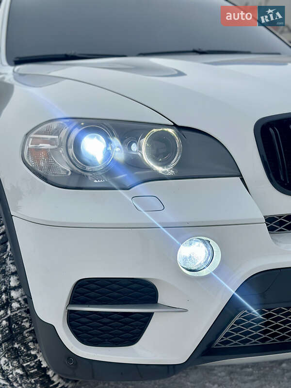 Внедорожник / Кроссовер BMW X5 2010 в Черновцах