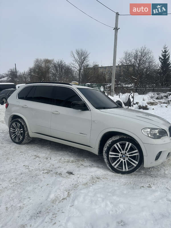 Внедорожник / Кроссовер BMW X5 2011 в Андреевке