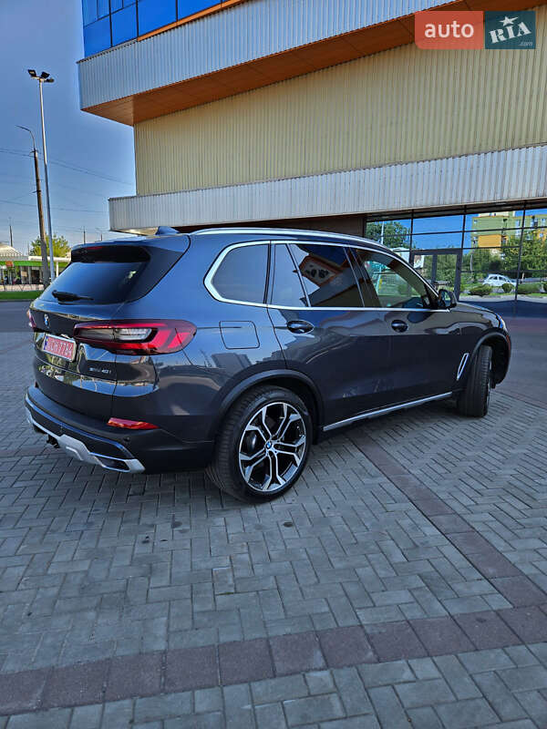 Внедорожник / Кроссовер BMW X5 2020 в Луцке