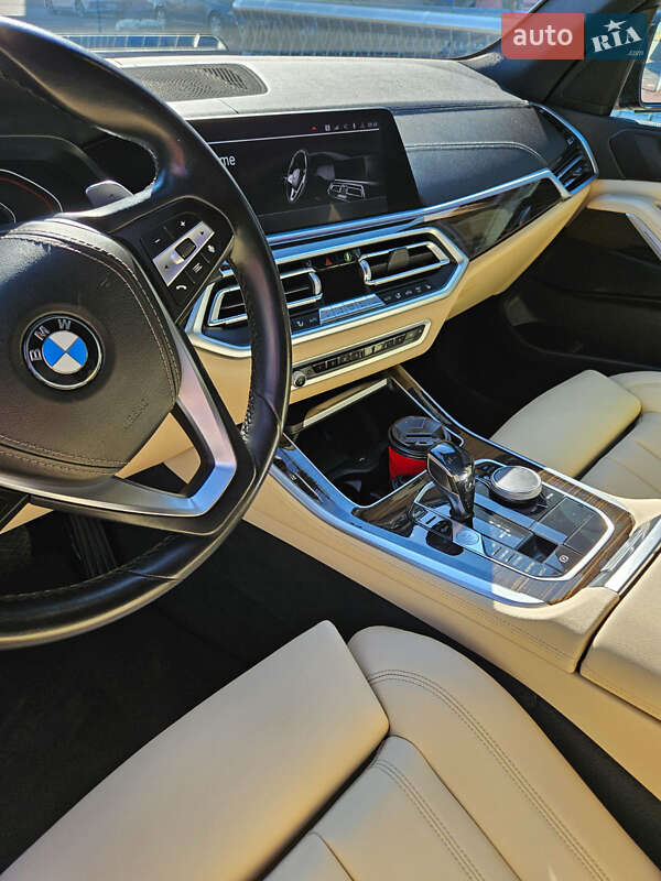 Внедорожник / Кроссовер BMW X5 2020 в Луцке