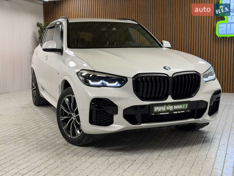 Внедорожник / Кроссовер BMW X5 2021 в Киеве