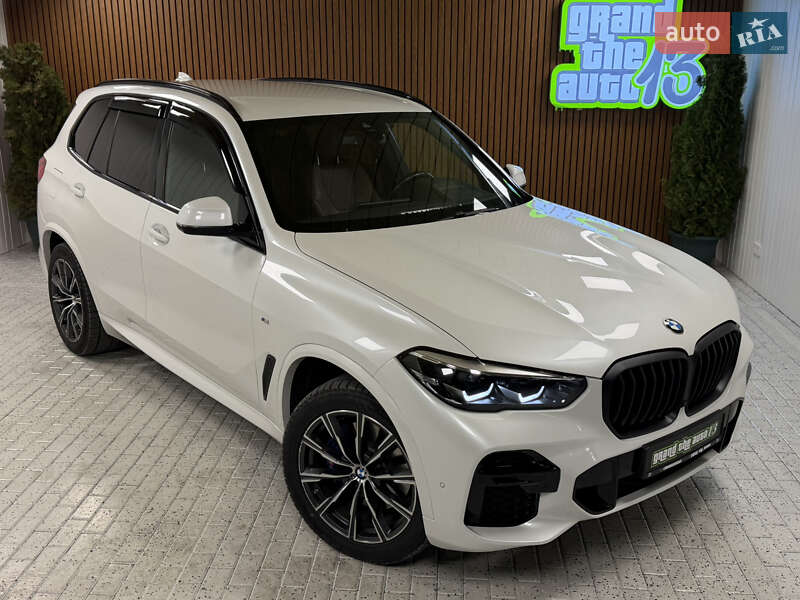 Внедорожник / Кроссовер BMW X5 2021 в Киеве