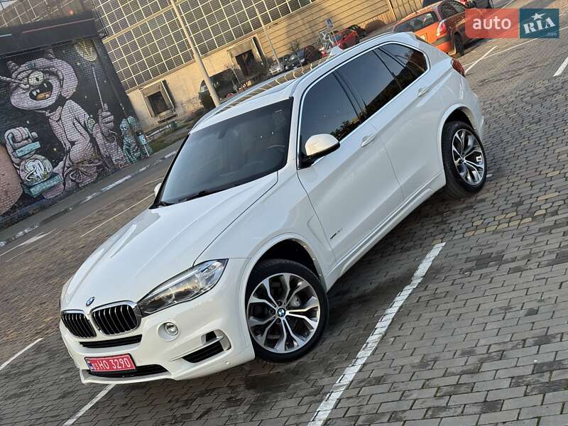 Внедорожник / Кроссовер BMW X5 2017 в Луцке