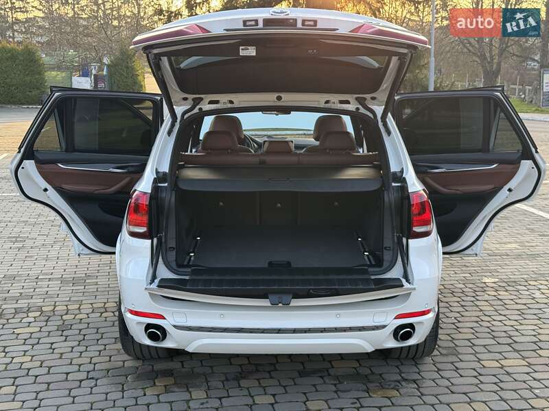 Внедорожник / Кроссовер BMW X5 2017 в Луцке