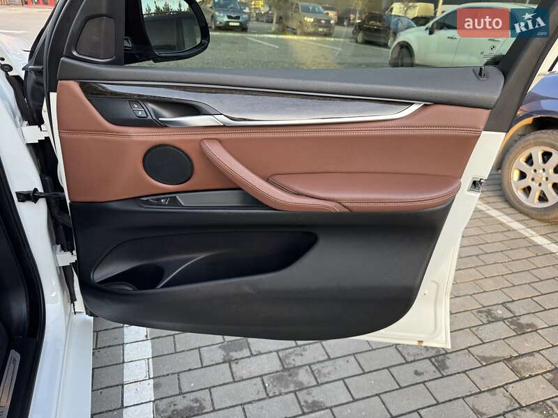 Внедорожник / Кроссовер BMW X5 2017 в Луцке