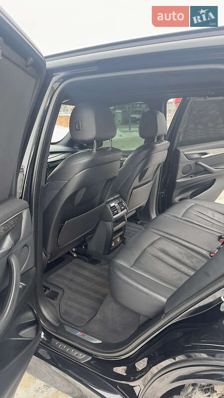 Внедорожник / Кроссовер BMW X5 2016 в Ровно