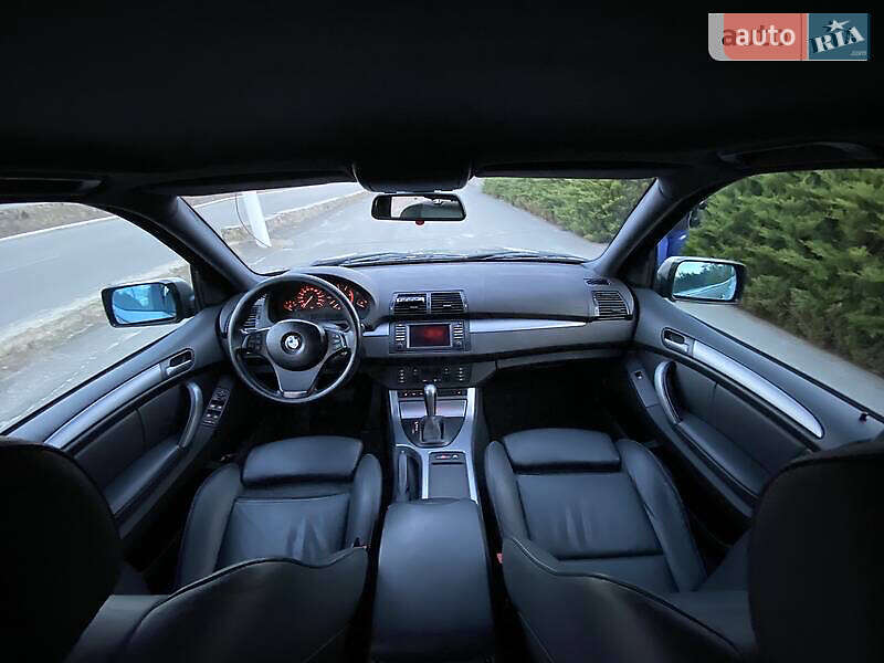 Внедорожник / Кроссовер BMW X5 2004 в Одессе