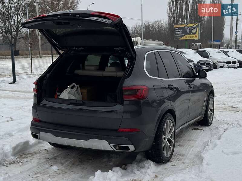 Внедорожник / Кроссовер BMW X5 2019 в Каменец-Подольском
