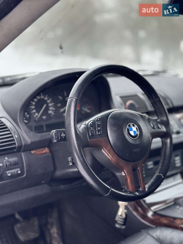 Позашляховик / Кросовер BMW X5 2002 в Львові