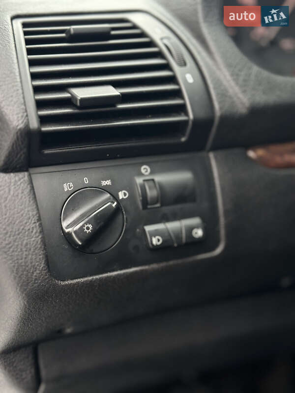 Позашляховик / Кросовер BMW X5 2002 в Львові