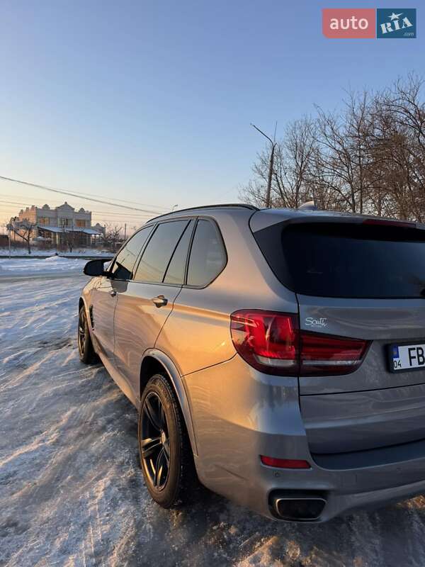 Внедорожник / Кроссовер BMW X5 2014 в Ужгороде