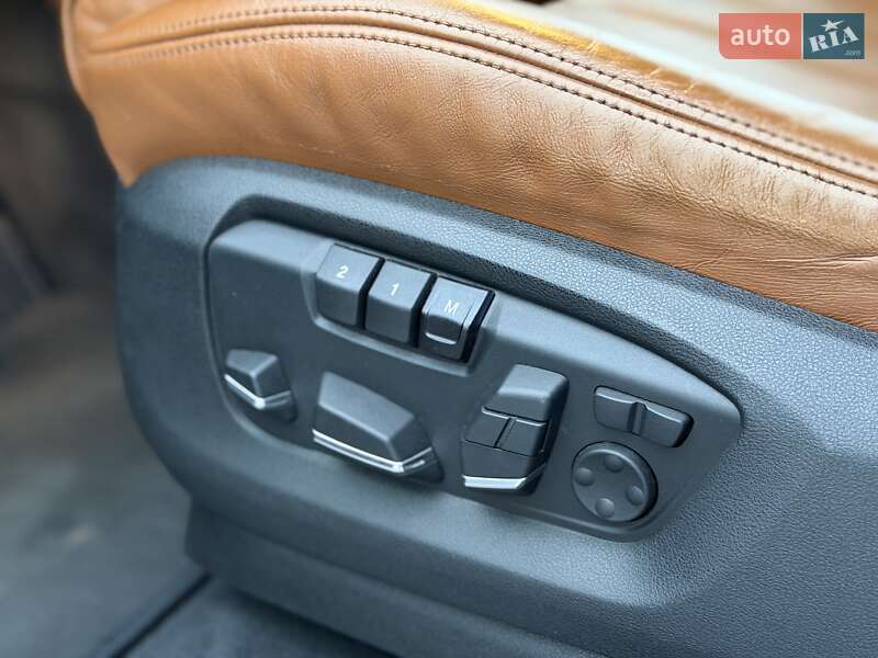 Позашляховик / Кросовер BMW X5 2014 в Луцьку