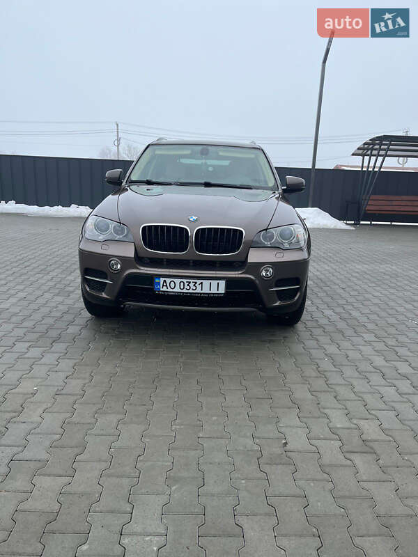 Внедорожник / Кроссовер BMW X5 2013 в Хусте фото 8 Внедорожник / Кроссовер BMW X5 2013 в Хусте