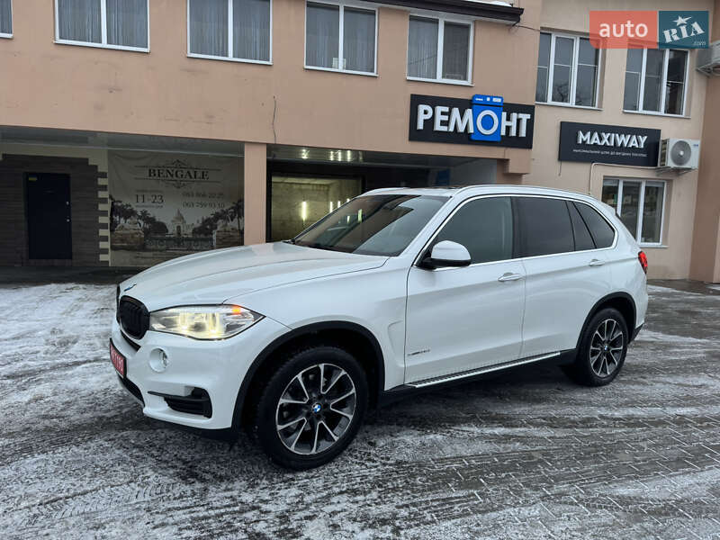 Позашляховик / Кросовер BMW X5 2015 в Луцьку