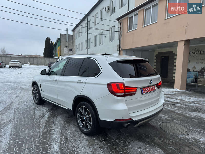 Позашляховик / Кросовер BMW X5 2015 в Луцьку
